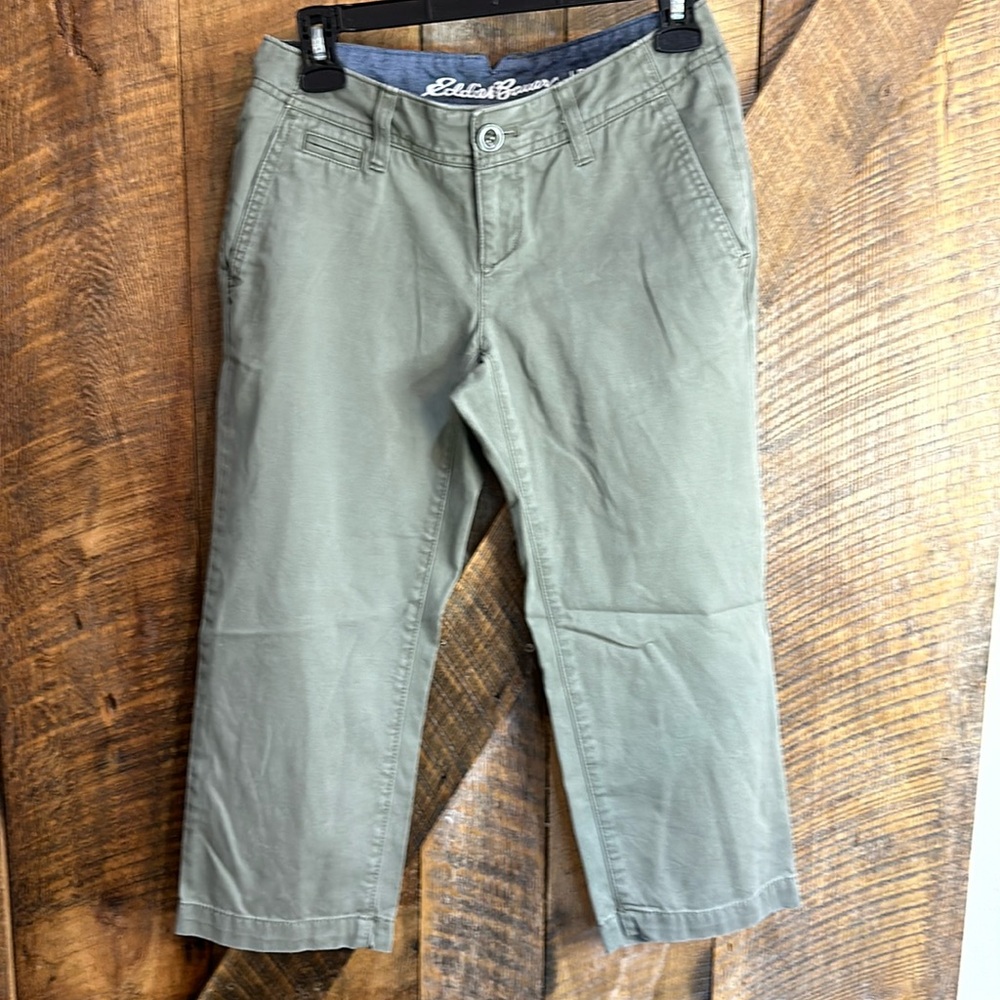 Eddie Bauer Olive Green Legend wash capris Size 0 Petite